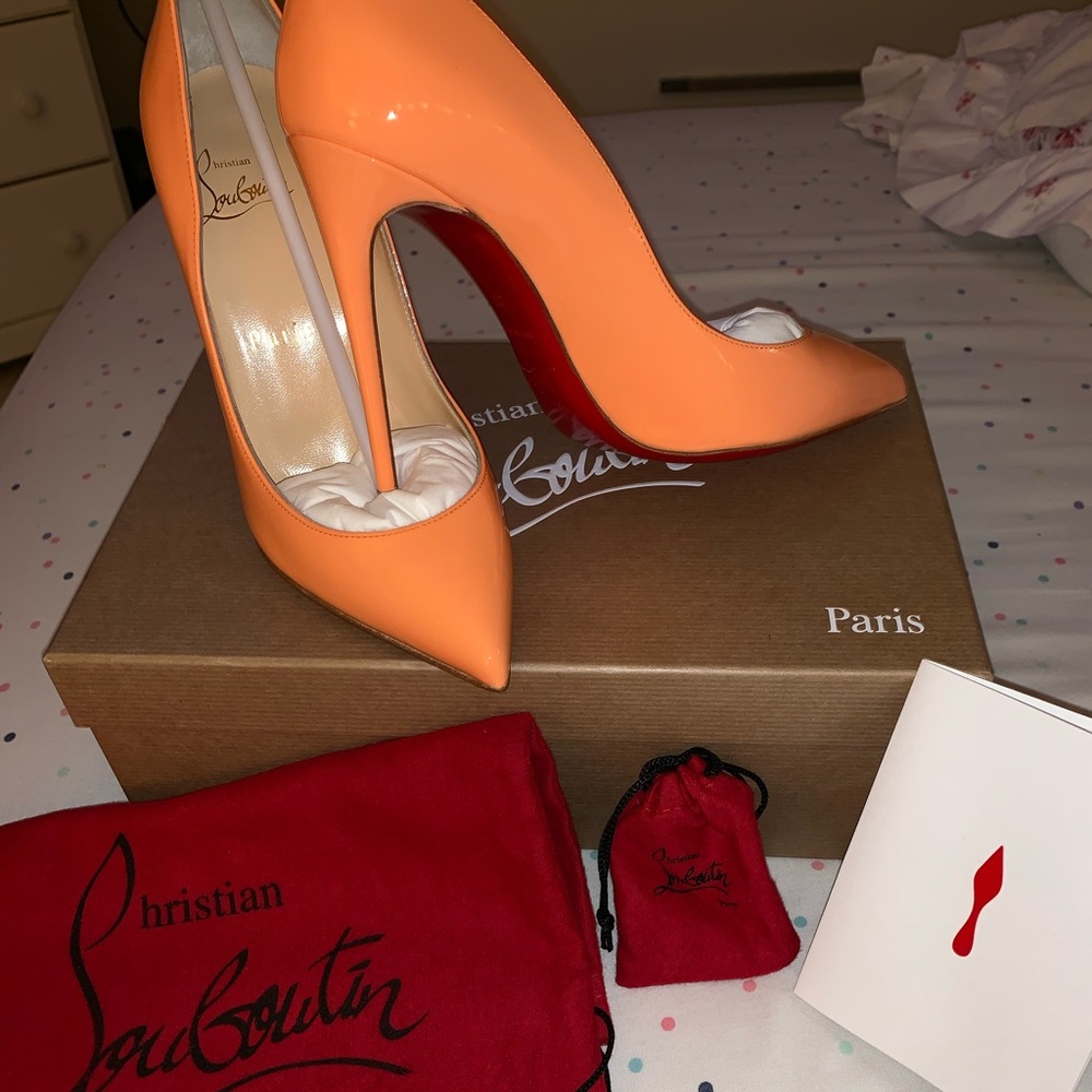 Christian Louboutin red bottom - Picture 1 of 7